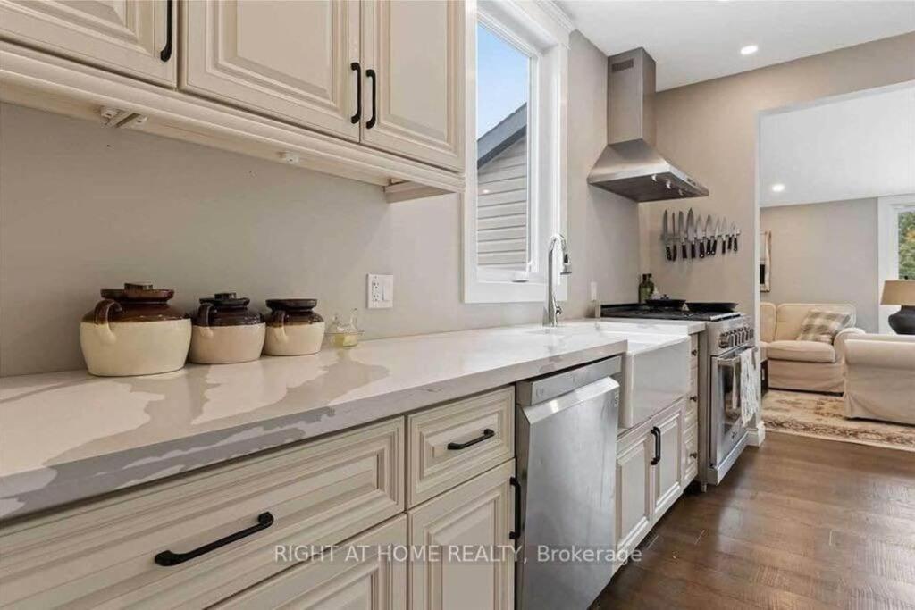 Perfection Near The River - 4 Bedroom Villa Complimentary Breakfast Delivered Daily To The Rental Niagara-Fälle Exterior foto