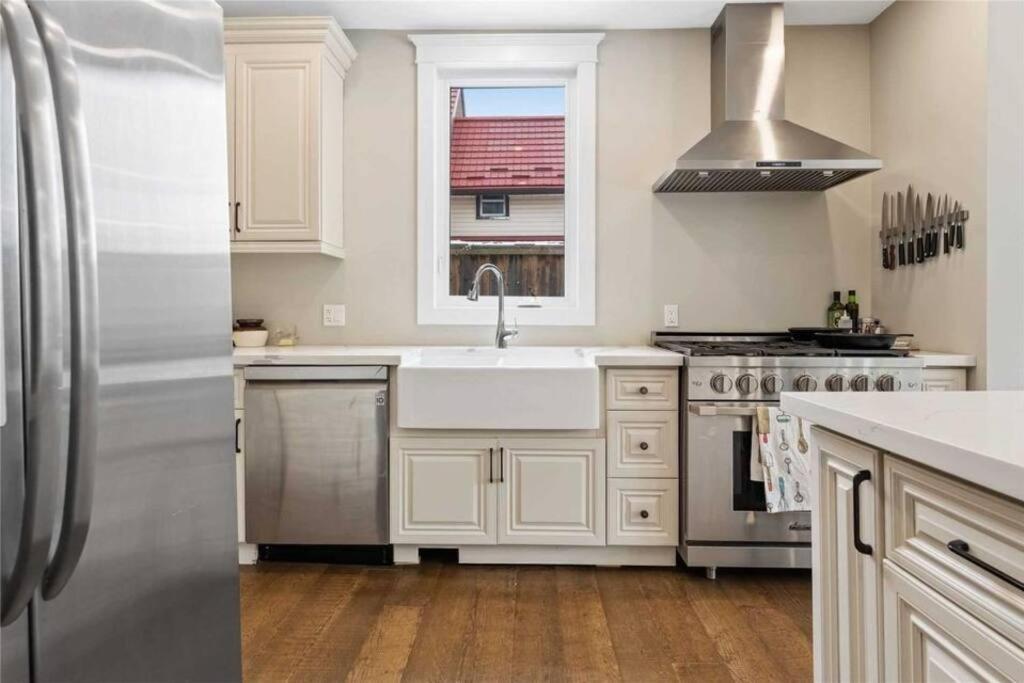 Perfection Near The River - 4 Bedroom Villa Complimentary Breakfast Delivered Daily To The Rental Niagara-Fälle Exterior foto